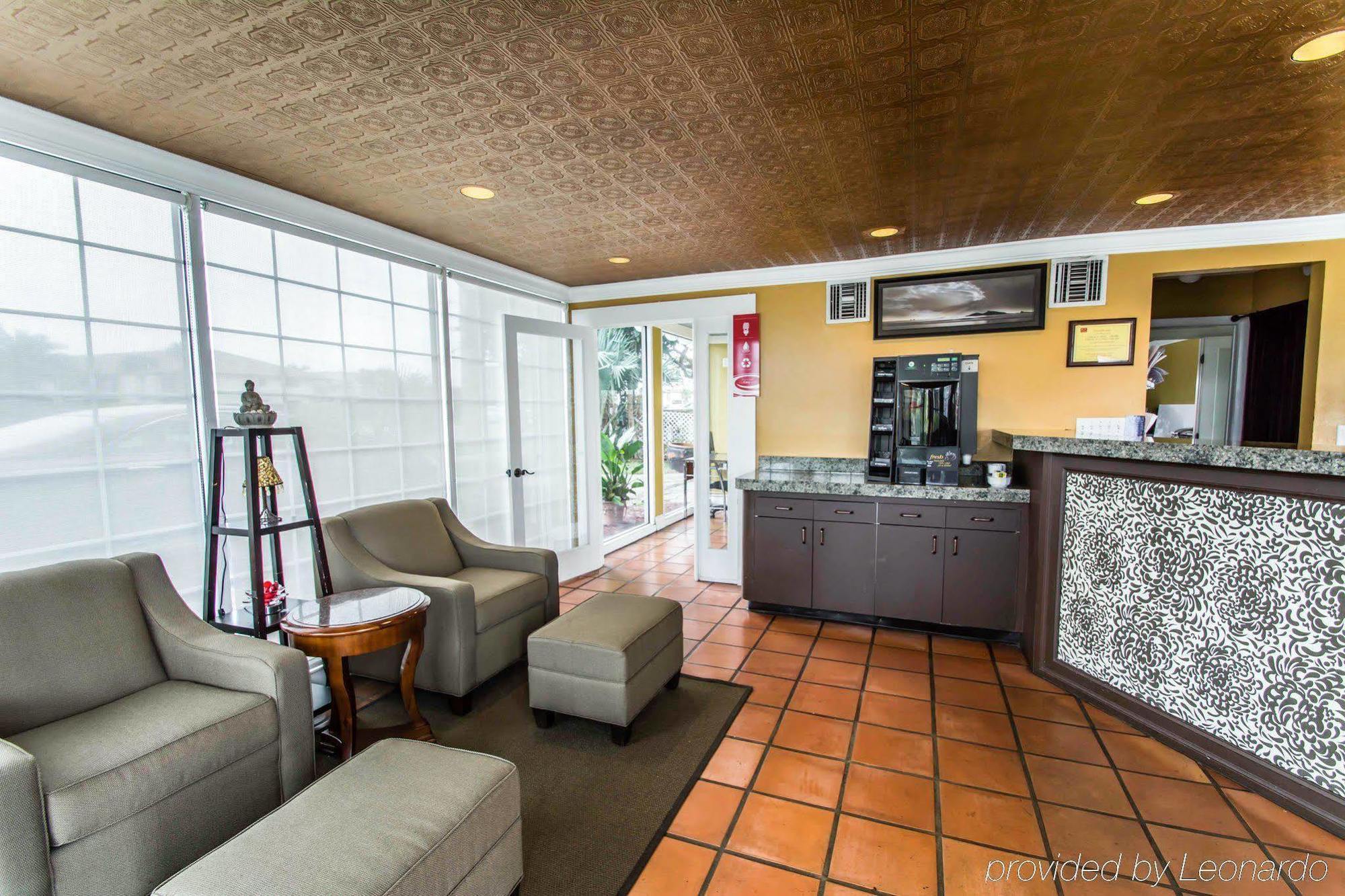 Econo Lodge Cocoa Beach - Near The Port Экстерьер фото