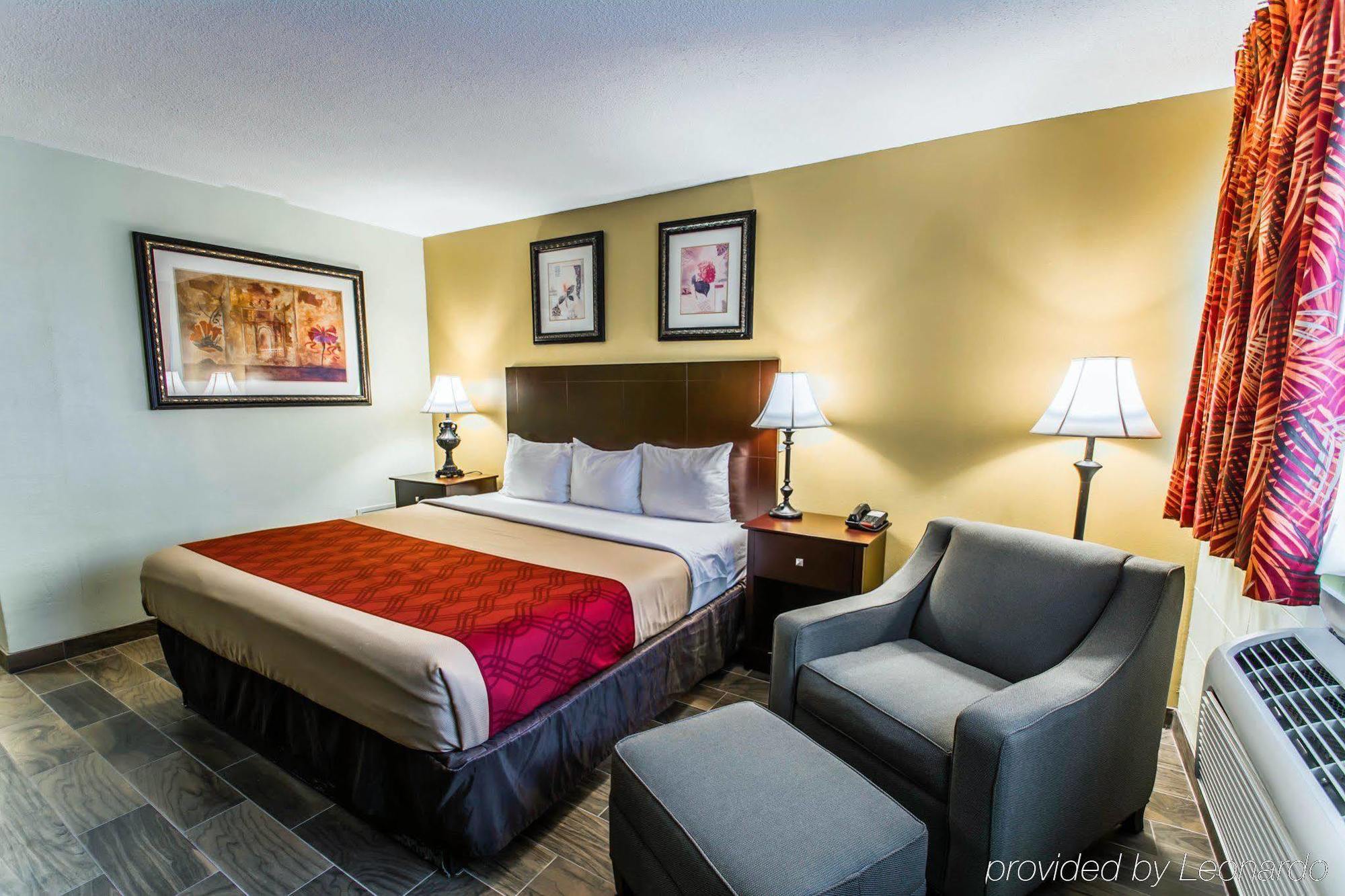 Econo Lodge Cocoa Beach - Near The Port Экстерьер фото